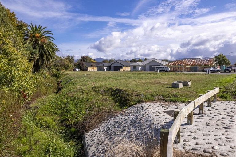 Photo of property in 11 Magnolia Drive, Springlands, Blenheim, 7201