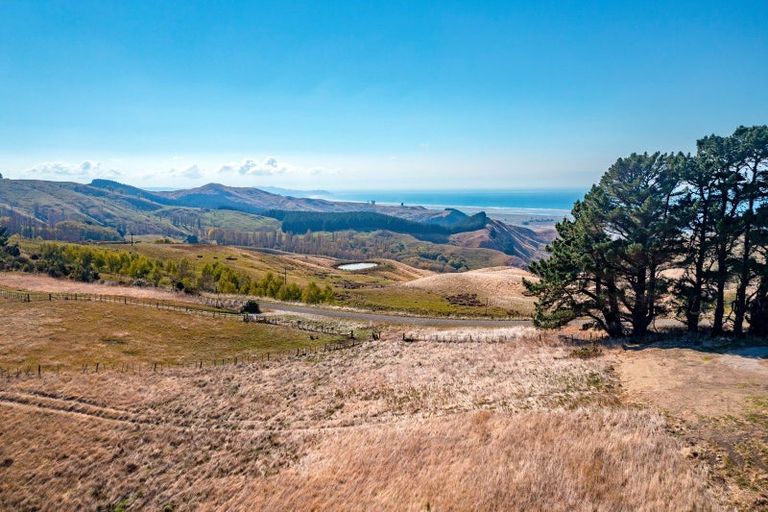 Photo of property in 628 Old Hill Road, Porangahau, 4291