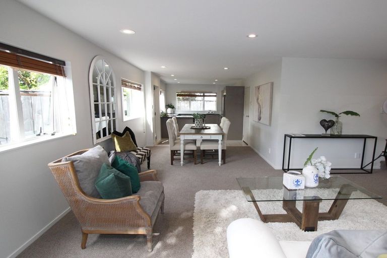 Photo of property in 12 Pecan Place, Avondale, Auckland, 0600