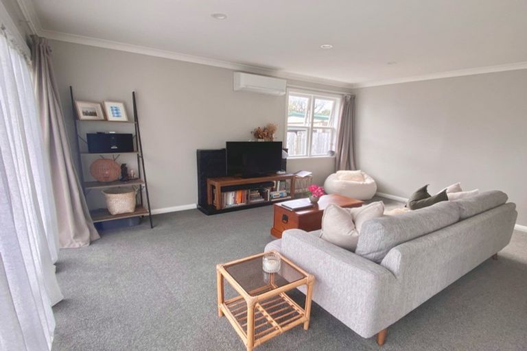 Photo of property in 8 Arawhata Road, Paraparaumu, 5032