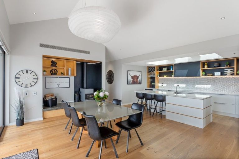 Photo of property in 15 Karekare Road, Raumati South, Paraparaumu, 5032