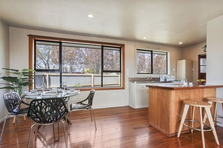 Photo of property in 67 Englefield Road, Northwood, Christchurch, 8051