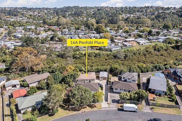 Photo of property in 16a Penfold Place, Henderson, Auckland, 0610