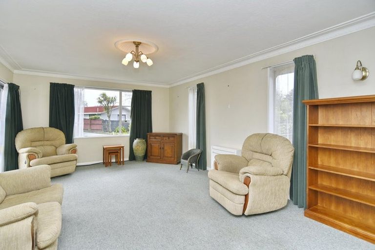 Photo of property in 1/9 Juniper Place, Burnside, Christchurch, 8053