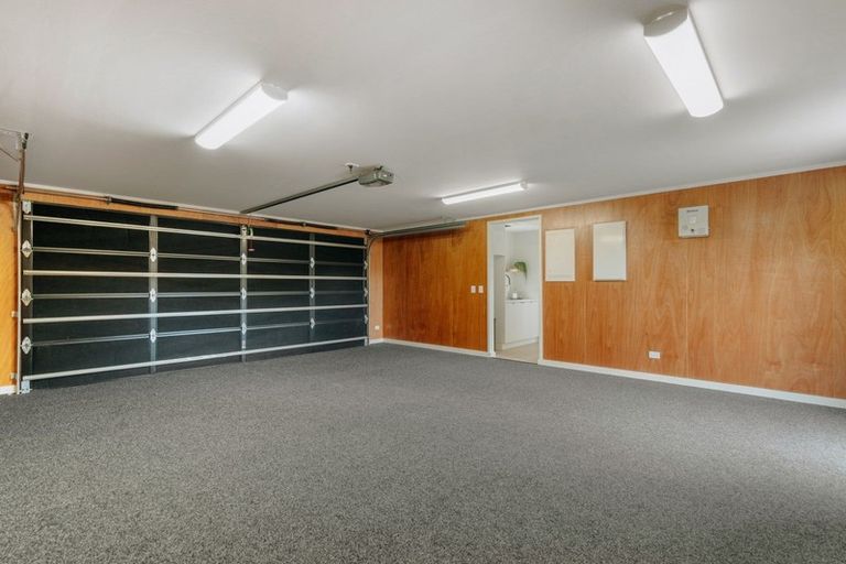 Photo of property in 19 Falconer Rise, Jacks Point, Queenstown, 9371