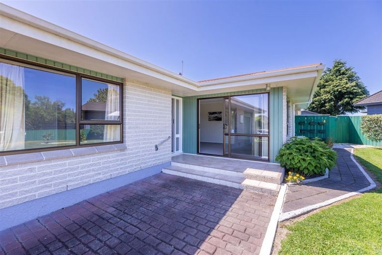 Photo of property in 46 Spriggs Crescent, Greenmeadows, Napier, 4112