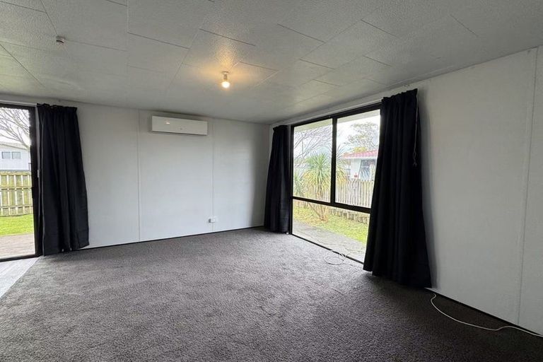 Photo of property in 1/24 Nearco Street, Randwick Park, Auckland, 2105
