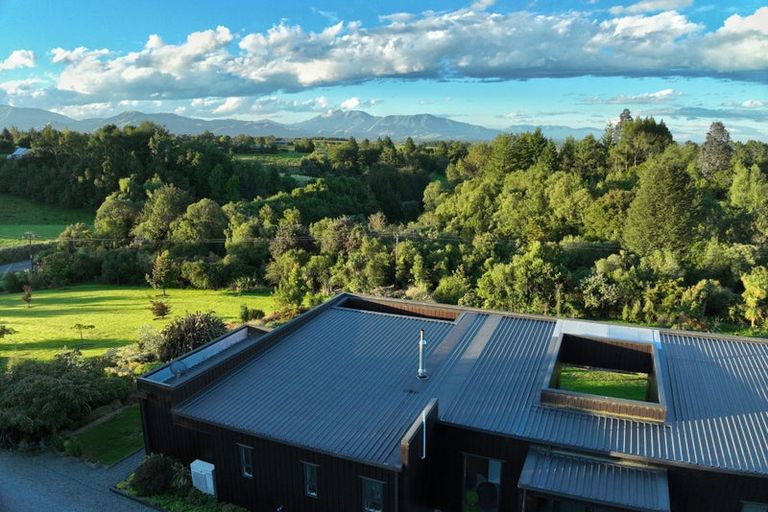 Photo of property in 14 Kalaugher Road, Geraldine Downs, Geraldine, 7991