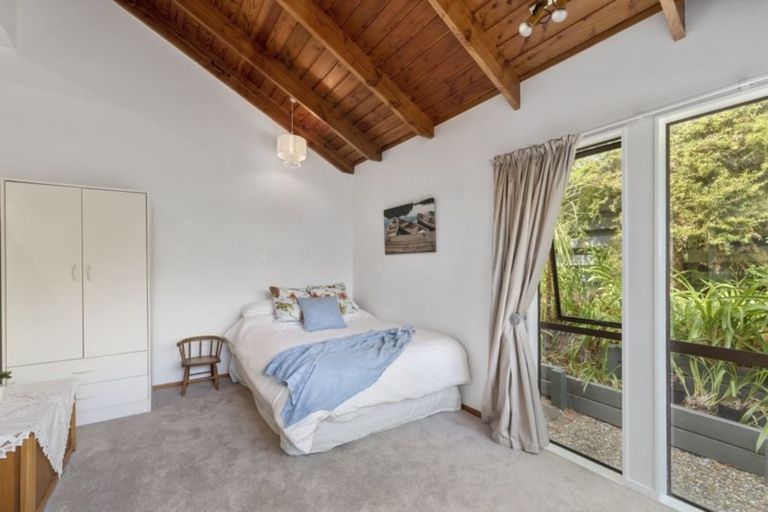 Photo of property in 2/85 Castor Bay Road, Castor Bay, Auckland, 0620