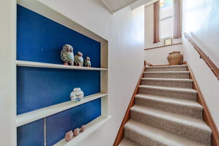 Photo of property in 9 Limbrick Street, Waipawa, 4210