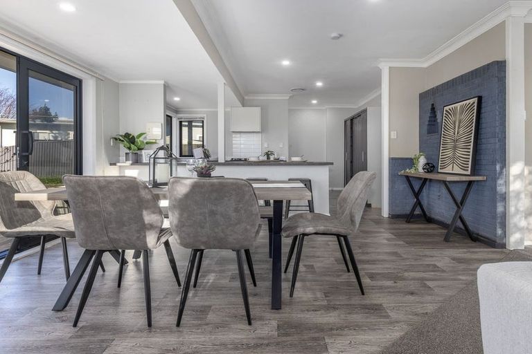 Photo of property in 24 Read Street, Levin, 5510