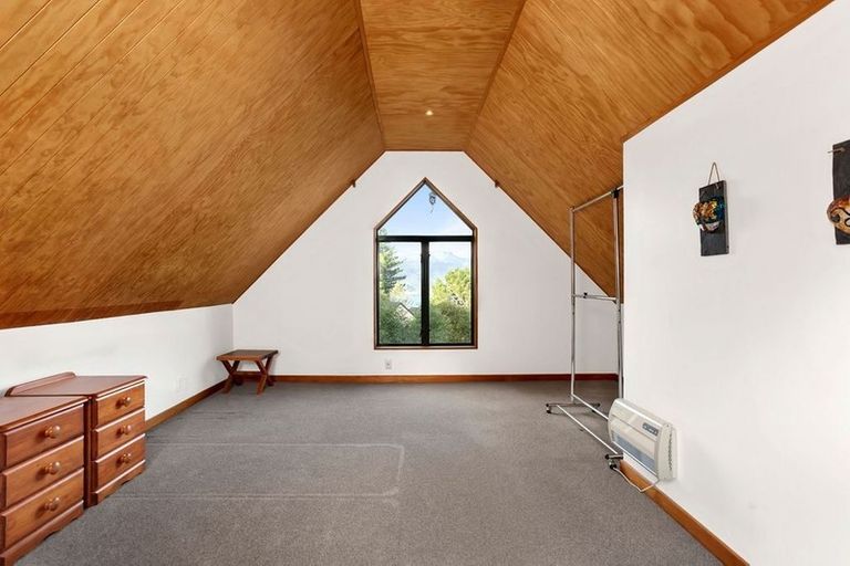 Photo of property in 7 Harmans Road, Lyttelton, 8082