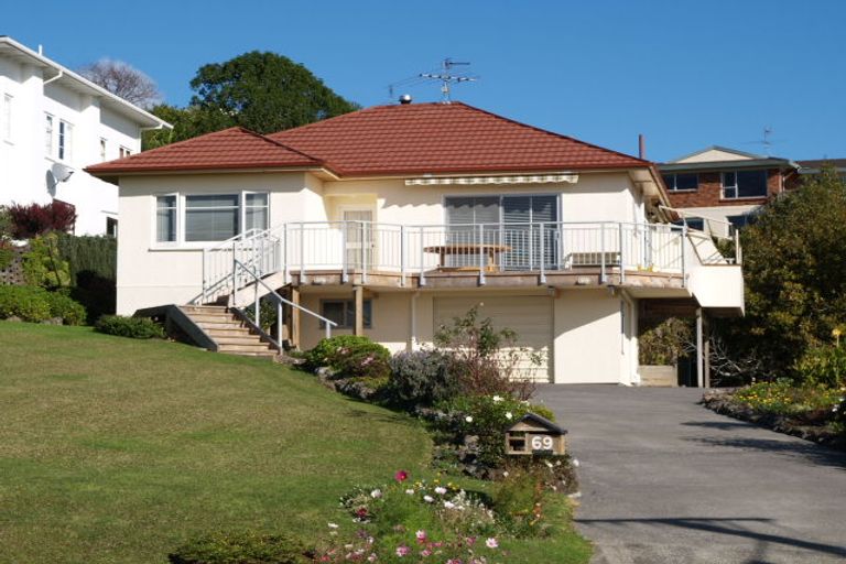 Photo of property in 69 Pah Road, Cockle Bay, Auckland, 2014