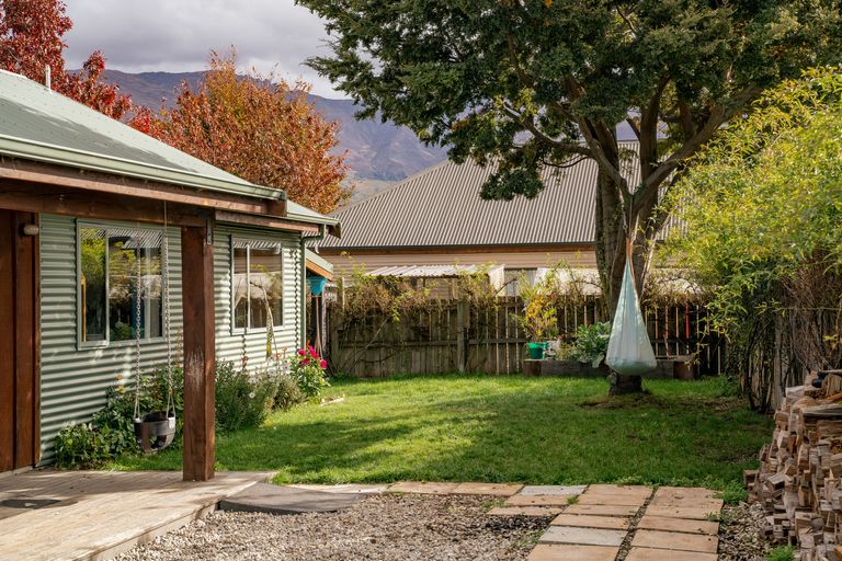 Photo of property in 37a Rob Roy Lane, Wanaka, 9305