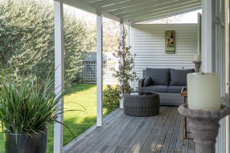 Photo of property in 11a Cologne Street, Martinborough, 5711