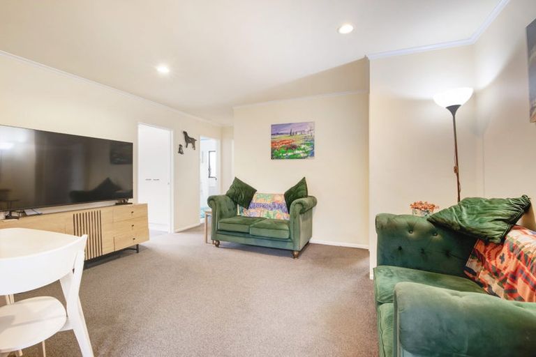 Photo of property in 43 Langton Road, Stanmore Bay, Whangaparaoa, 0932