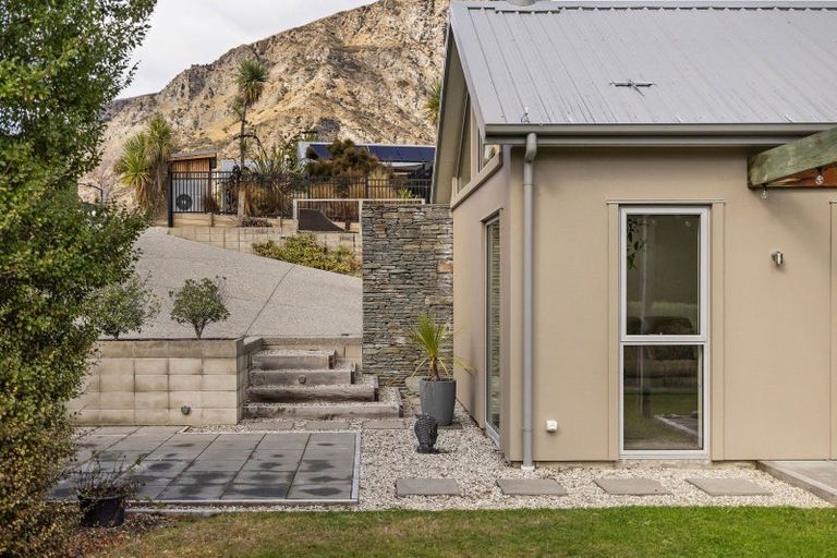 Photo of property in 51 Mathias Terrace, Arthurs Point, Queenstown, 9371