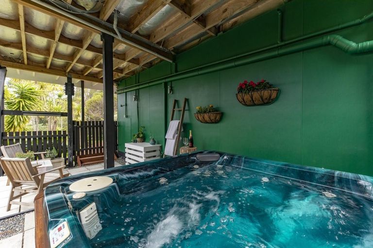 Photo of property in 2/59 Jaemont Avenue, Te Atatu South, Auckland, 0610