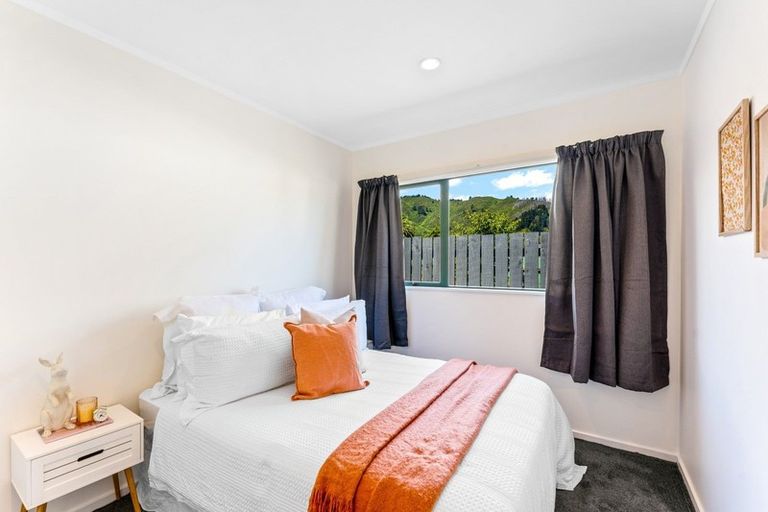 Photo of property in 2/3 Dover Road, Wainuiomata, Lower Hutt, 5014