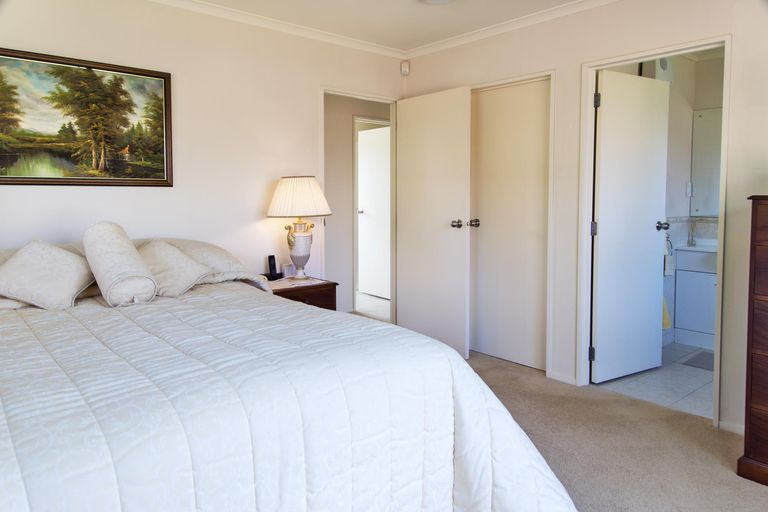 Photo of property in 50 Blackwood Drive, Wattle Downs, Auckland, 2103