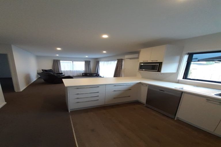 Photo of property in 274 Birkdale Road, Birkdale, Auckland, 0626