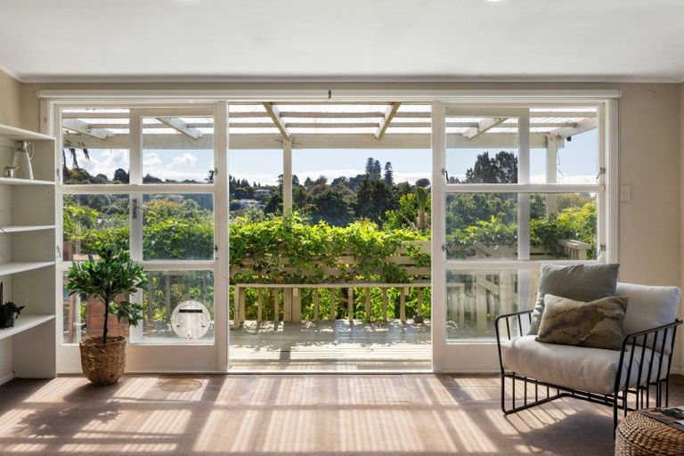 Photo of property in 1 Winiata Street, Brookfield, Tauranga, 3110