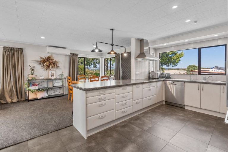 Photo of property in 19 Tirohanga Road, North Taieri, Mosgiel, 9092