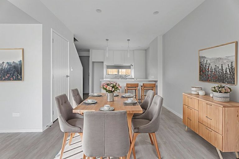 Photo of property in 7/51 Wharf Road, Te Atatu Peninsula, Auckland, 0610