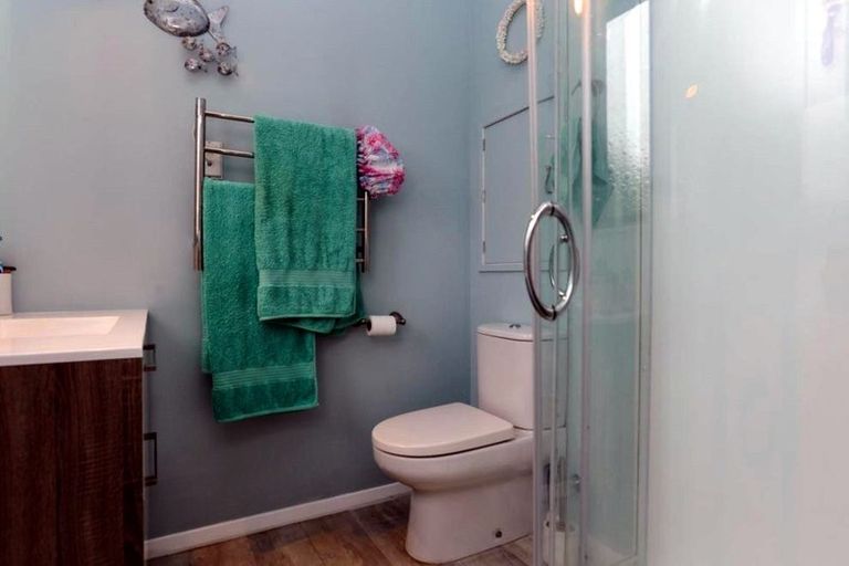 Photo of property in 1407 Caroline Road, Mayfair, Hastings, 4122