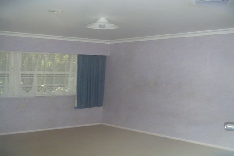 Photo of property in 15 Gills Avenue, Papakura, 2110