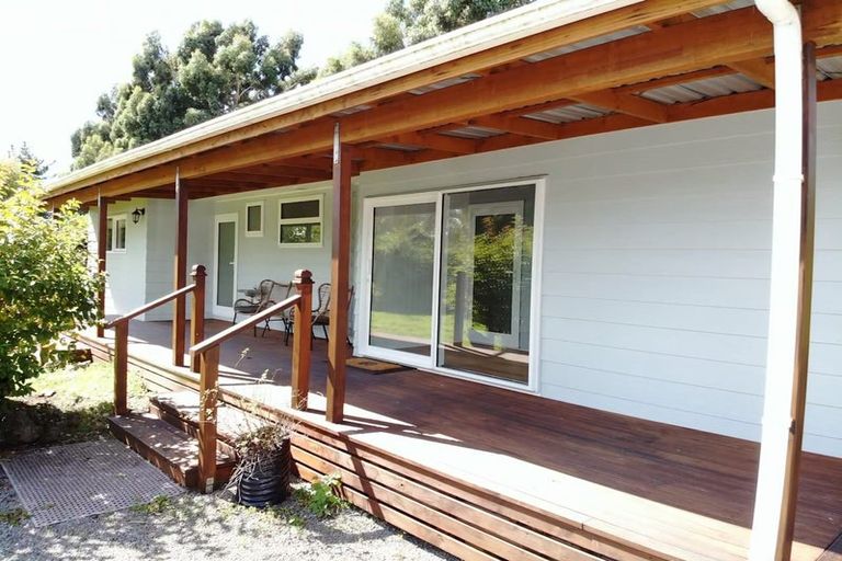 Photo of property in 365 Bluff Rangitumau Road, Rangitumau, Masterton, 5871