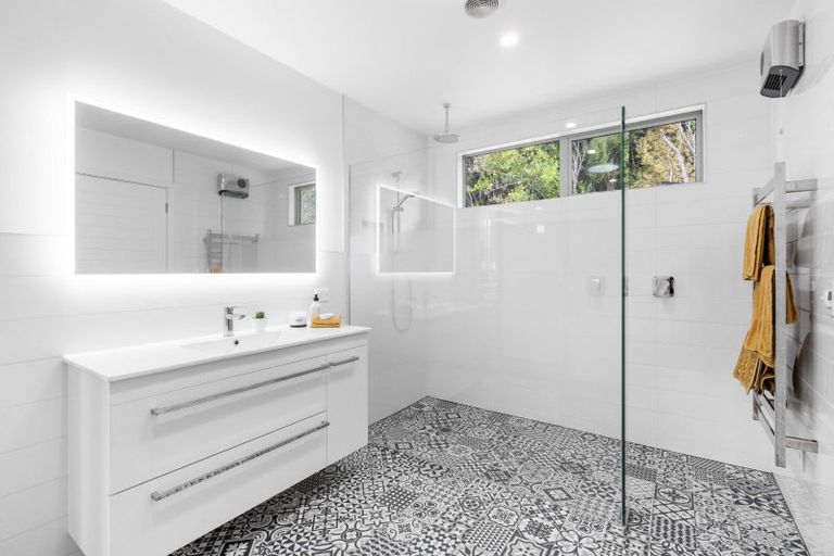 Photo of property in 37 Totara Close, Taieri Mouth, 9091