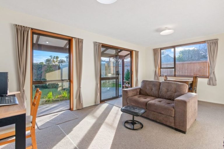 Photo of property in 2/43 Rodney Street, New Brighton, Christchurch, 8061