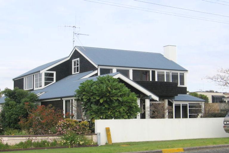 Photo of property in 12 Harbour Drive, Otumoetai, Tauranga, 3110