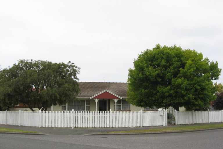 Photo of property in 24 Orrick Crescent, Avondale, Christchurch, 8061