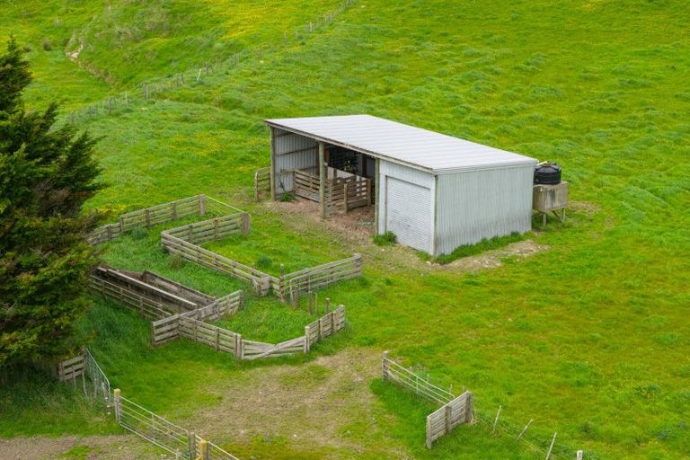 Photo of property in 158 Pahiatua Aokautere Road, Aokautere, 4471