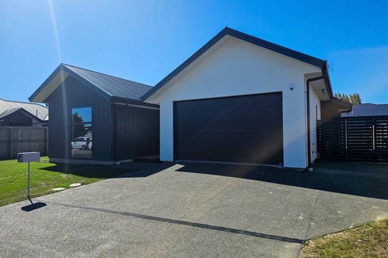 Photo of property in 3 Cutler Street, Woodend, 7610