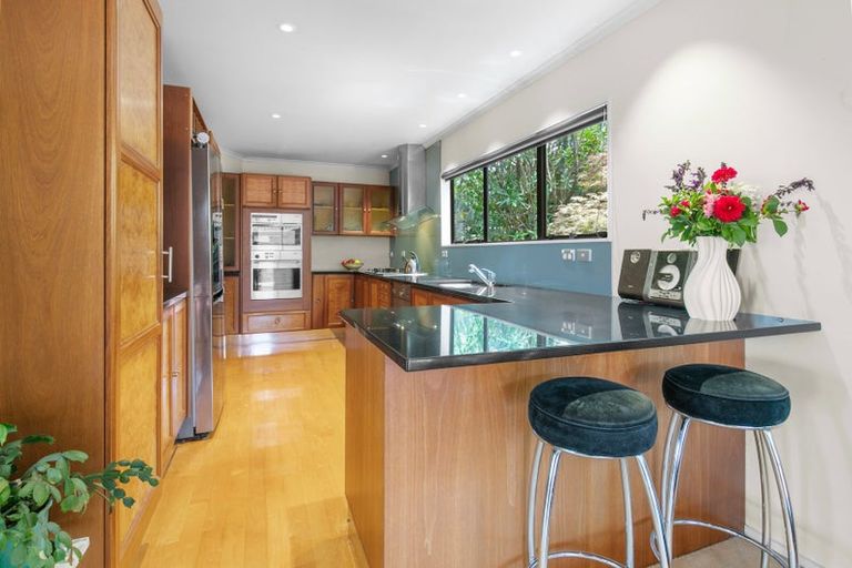 Photo of property in 163 Chelsea View Drive, Chatswood, Auckland, 0626