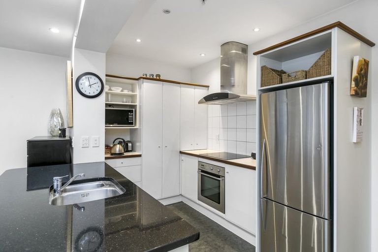 Photo of property in Wall Street On Lambton, 6/326 Lambton Quay, Wellington Central, Wellington, 6011