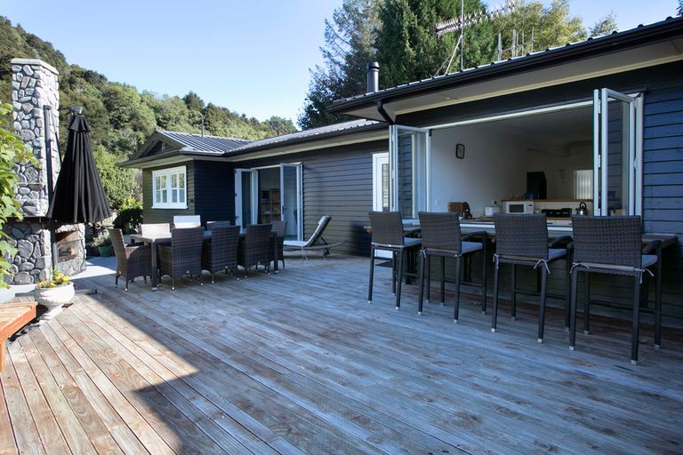 Photo of property in 29 Rereahu Avenue, Hatepe, Turangi, 3382