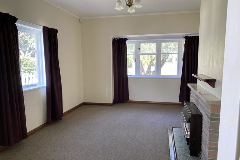 Photo of property in 19a Trafalgar Street, Waiwhetu, Lower Hutt, 5010