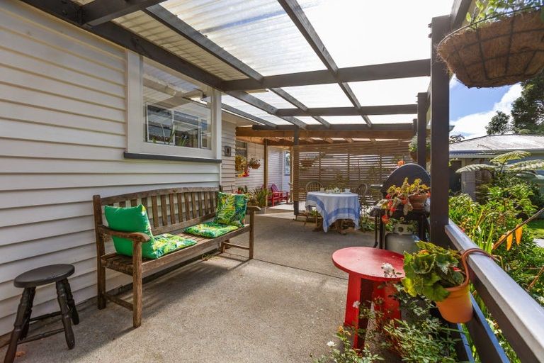 Photo of property in 17 Hinau Street, Inglewood, 4330