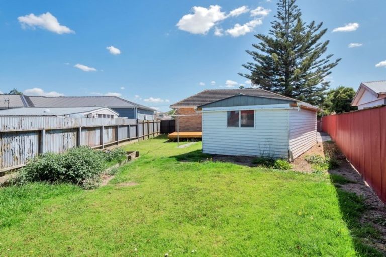 Photo of property in 3 Williams Crescent, Otara, Auckland, 2023