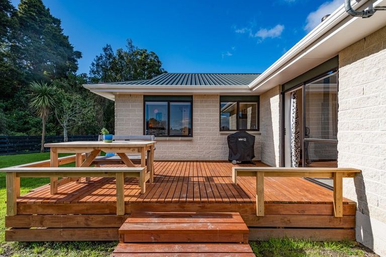 Photo of property in 30 Millhaven Place, Otaki, 5512