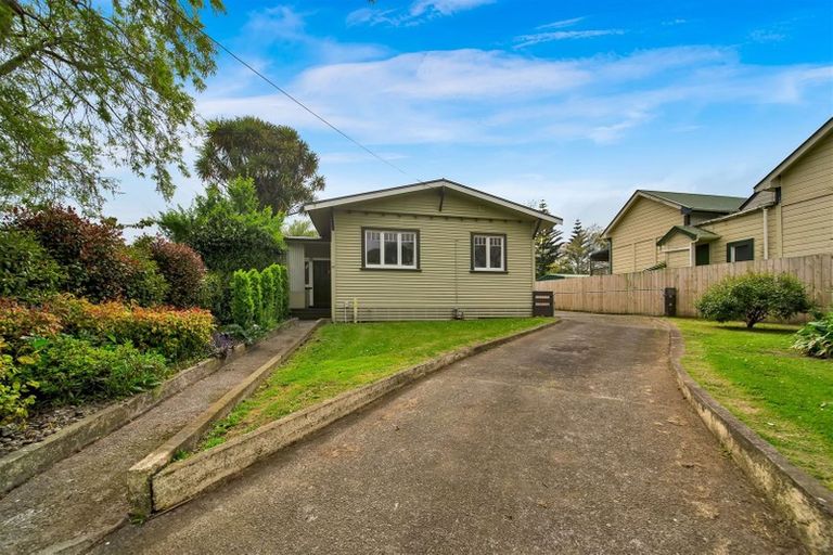 Photo of property in 63 Gladstone Street, Hawera, 4610