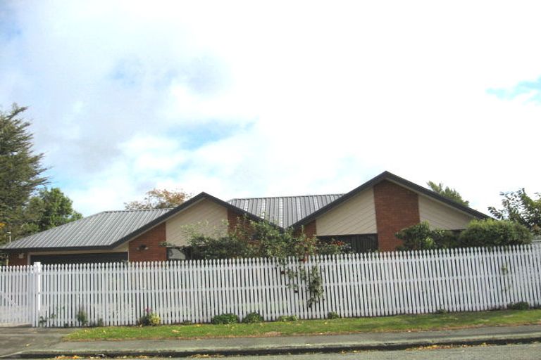 Photo of property in 7 Corfe Street, Ilam, Christchurch, 8041