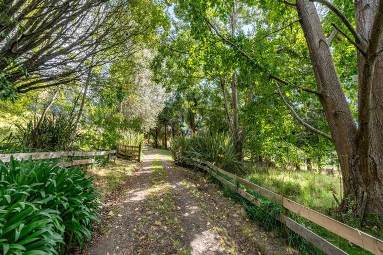 Photo of property in 8 Shadbolts Road, Pigeon Bay, Akaroa, 7583