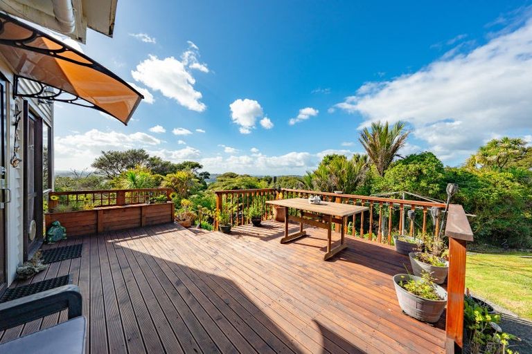 Photo of property in 177 Wairere Road, Waitakere, Henderson, 0782