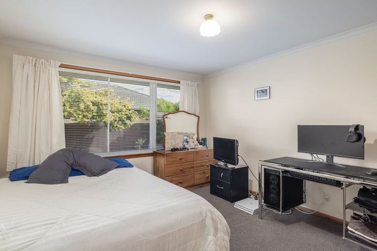 Photo of property in 33 Compton Street, Woolston, Christchurch, 8062