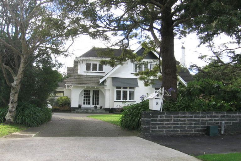 Photo of property in 8 Carlton Avenue, Palmerston North, 4414
